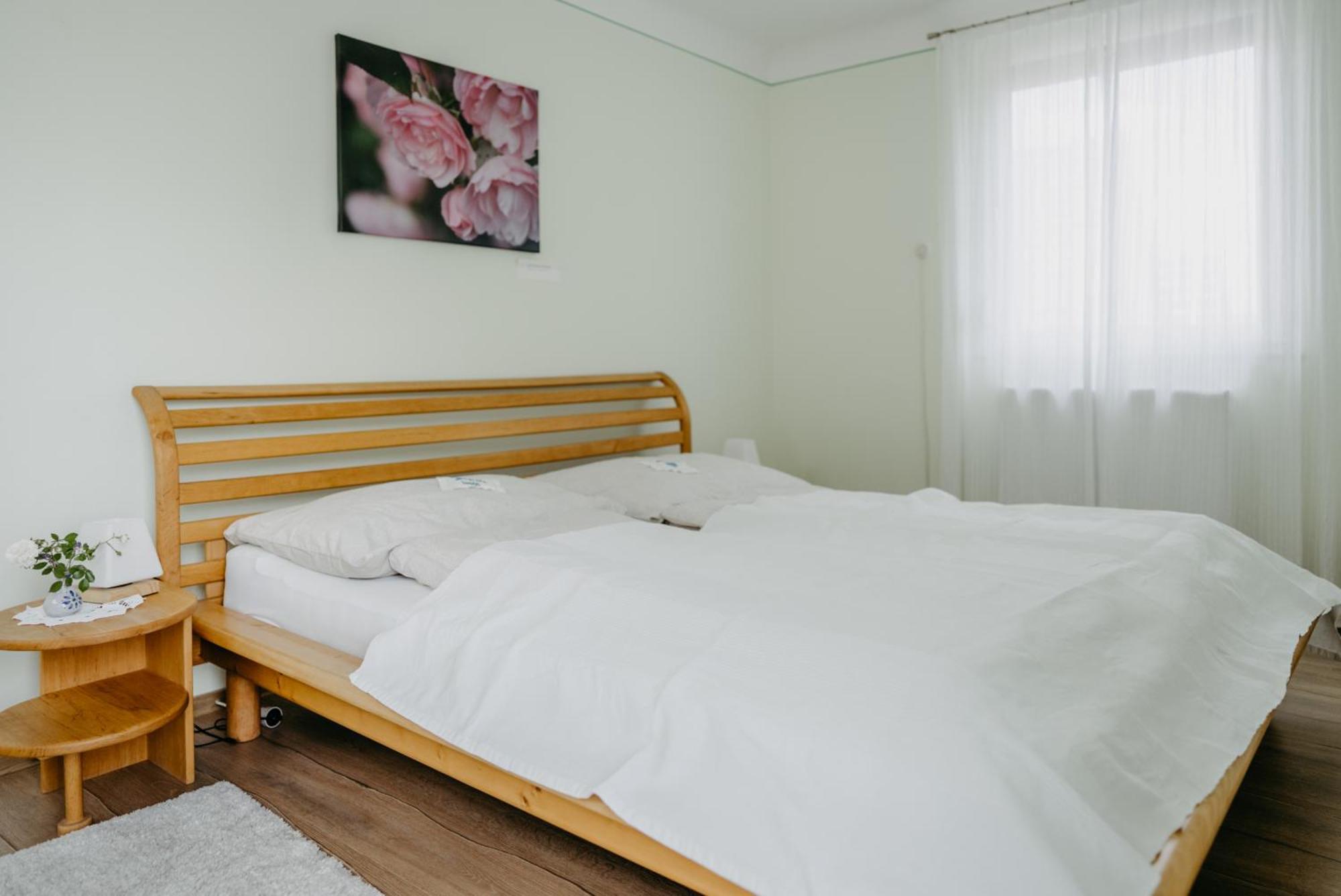 Ferienwohnung Morgensonne Schuetzen am Gebirge ภายนอก รูปภาพ